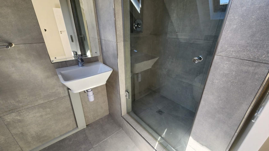 2 Bedroom Property for Sale in Gardens Western Cape